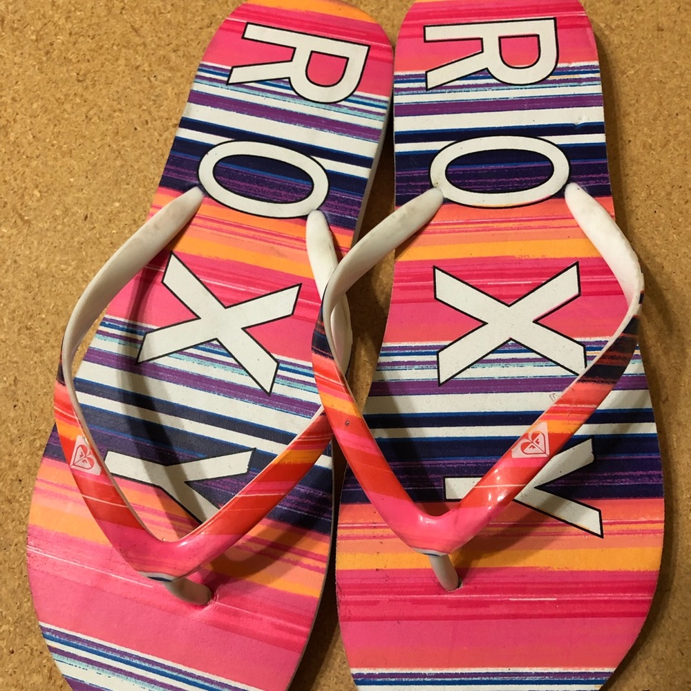 ROXY flip flops NWOT